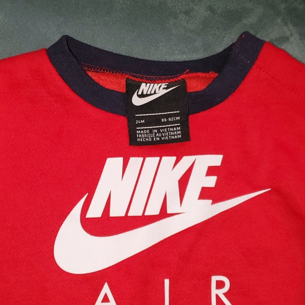 Nike Sweatsuit - Picture 2 of 3